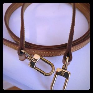 Authentic louis Vuitton Eva strap